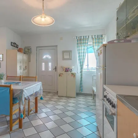 1 Bedroom Lovely Apartment In Tribunj Apartment